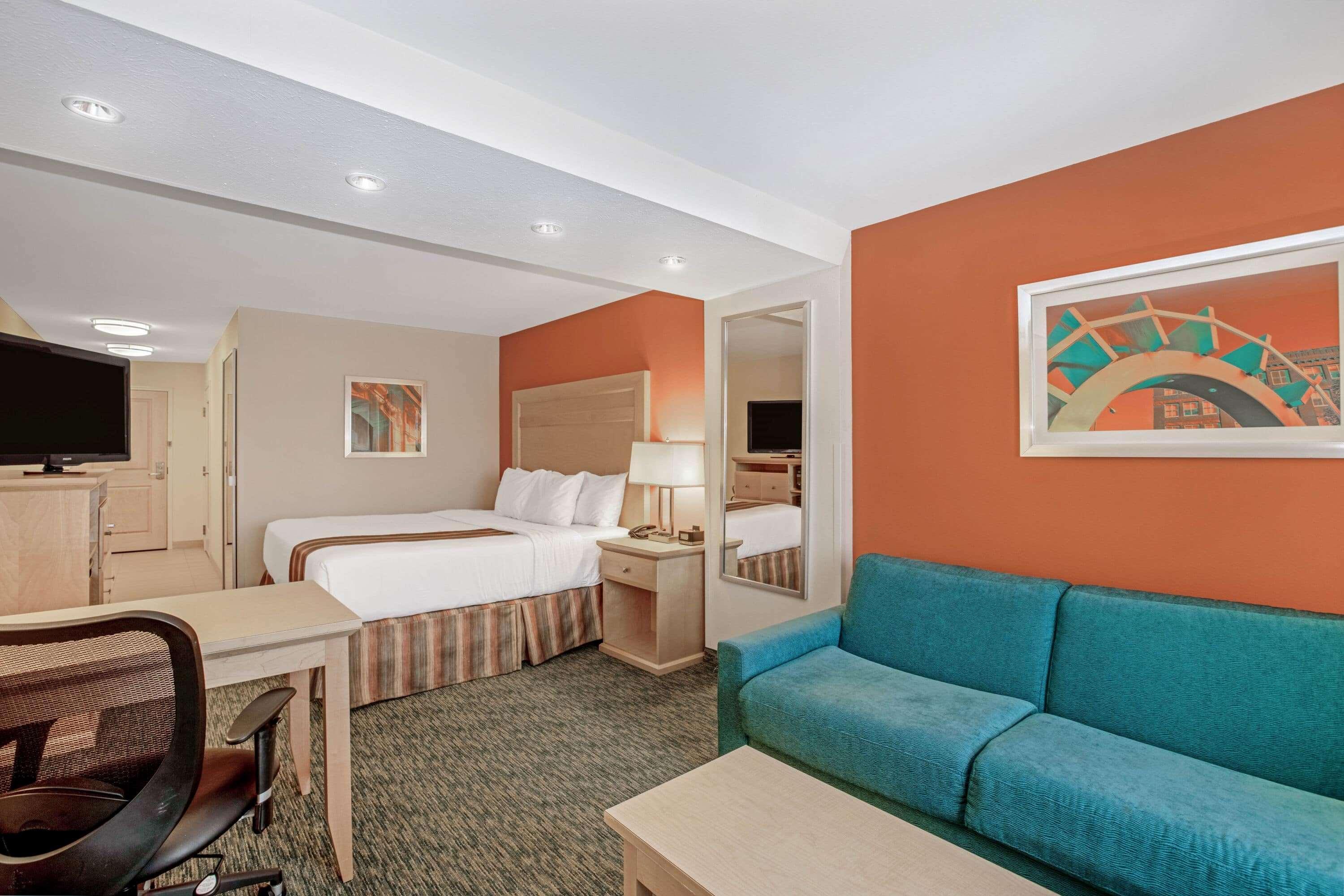 La Quinta By Wyndham Grand Forks Hotell Exteriör bild