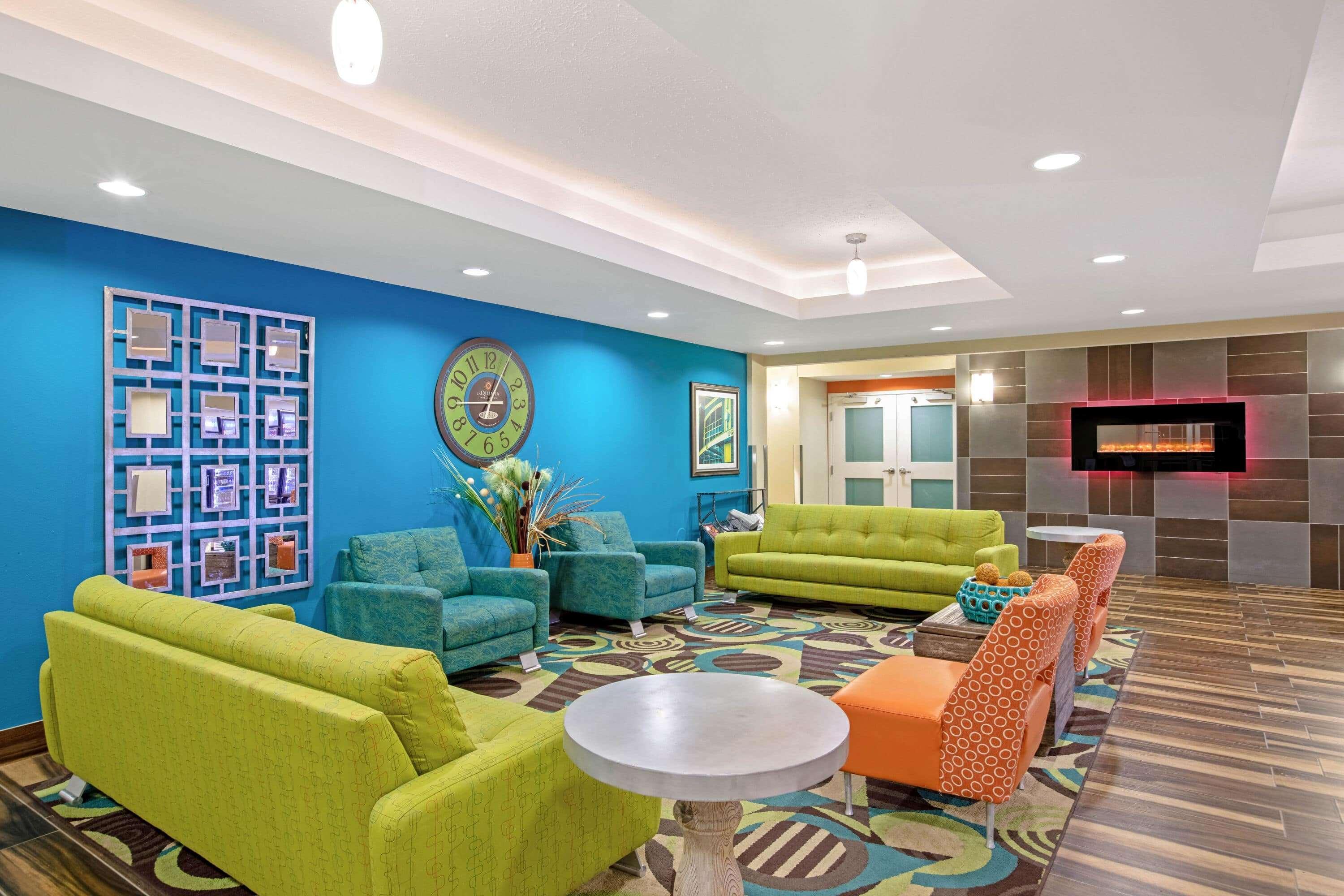 La Quinta By Wyndham Grand Forks Hotell Exteriör bild